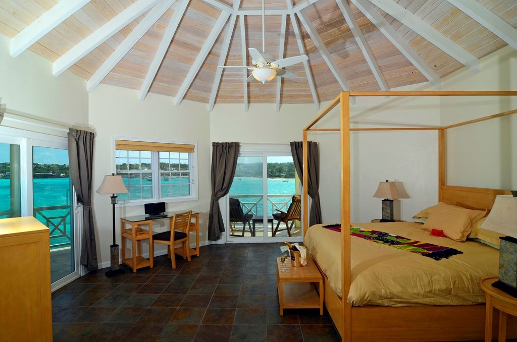 Beachcomber Beachfront Hotel, A By The Sea