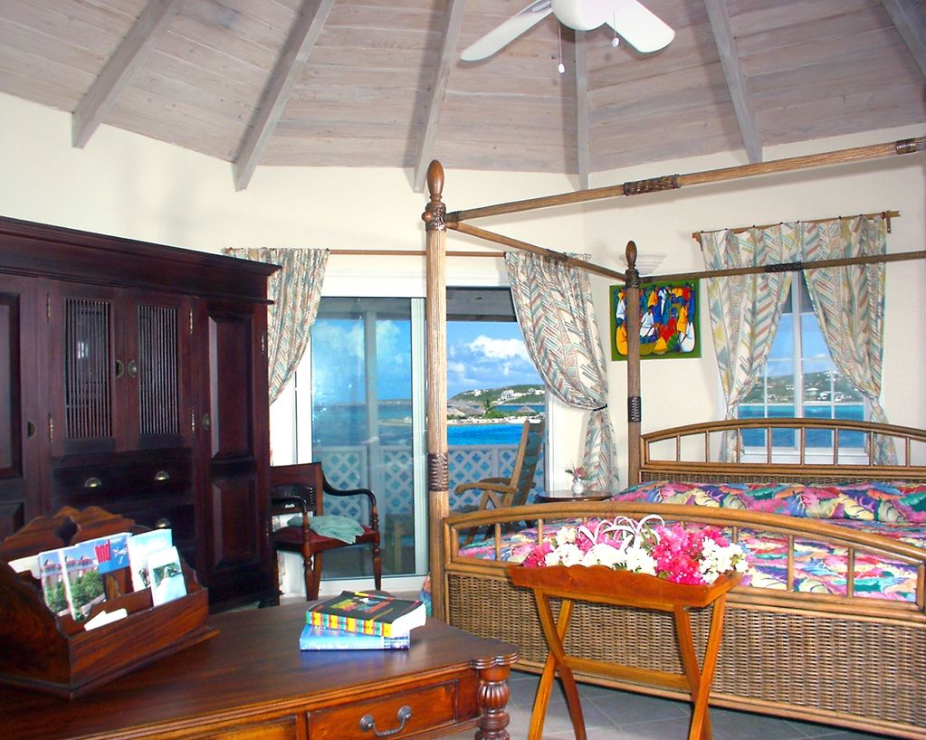 Beachcomber Beachfront Hotel, A By The Sea
