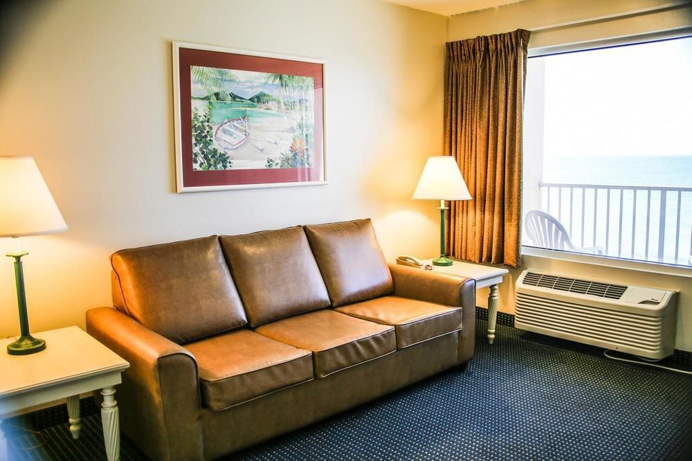Beachcomber Beachfront Hotel, A By The Sea Panama City Beach